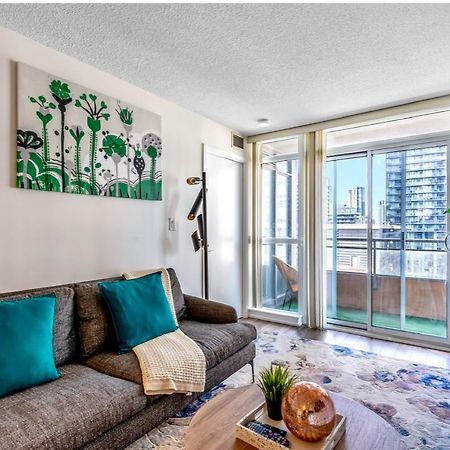 The Perfect Getaway Apartment Toronto Luaran gambar