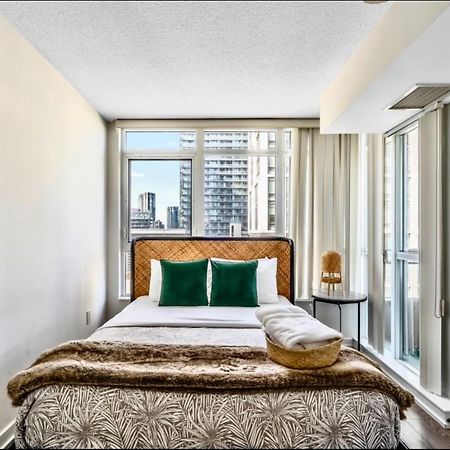 The Perfect Getaway Apartment Toronto Luaran gambar