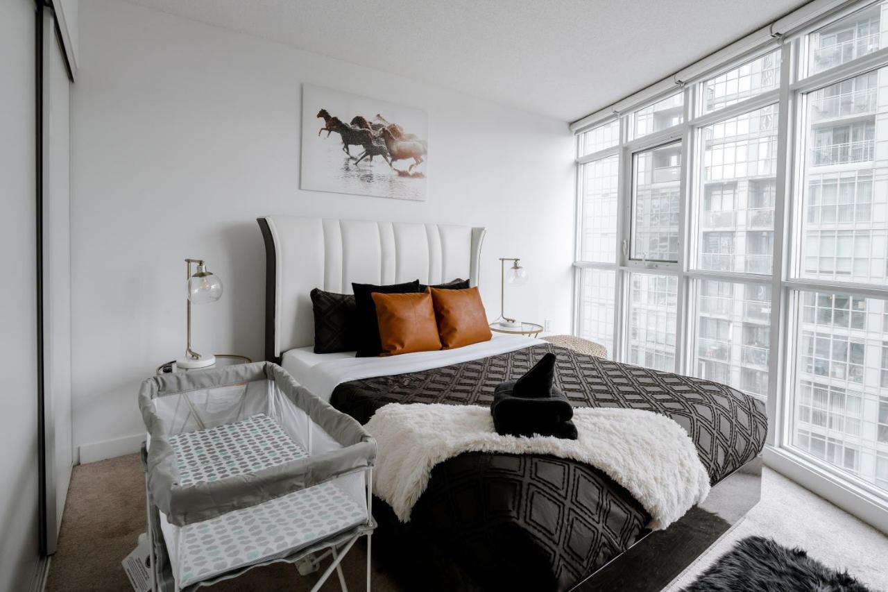 The Perfect Getaway Apartment Toronto Luaran gambar