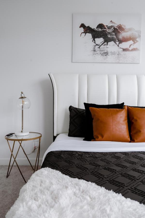 The Perfect Getaway Apartment Toronto Luaran gambar