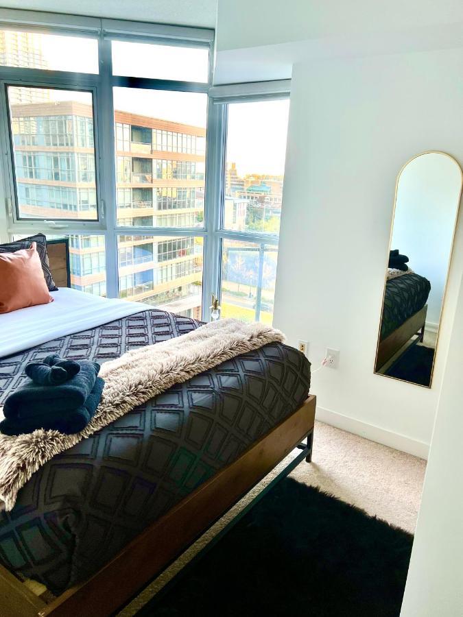 The Perfect Getaway Apartment Toronto Luaran gambar