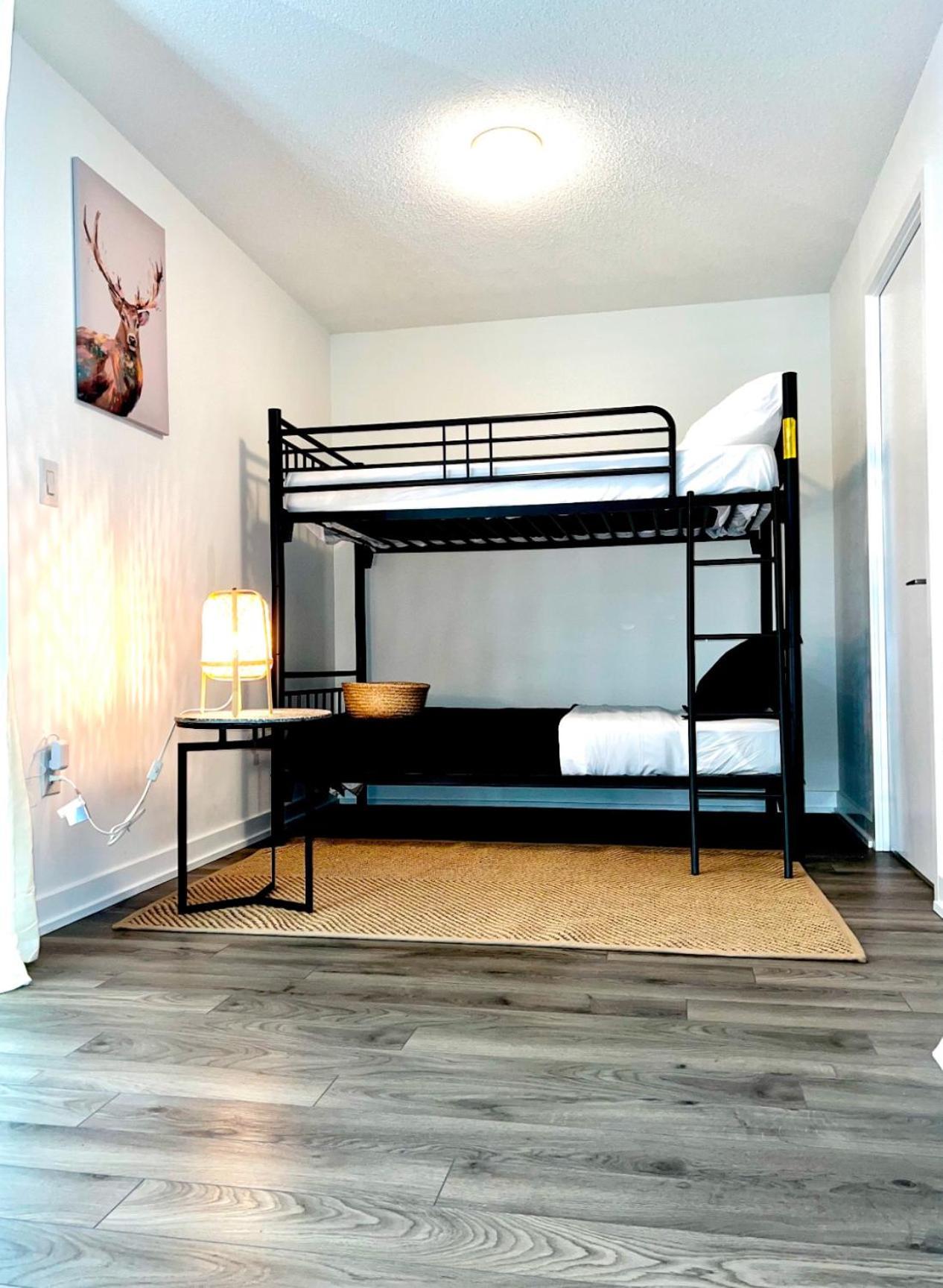 The Perfect Getaway Apartment Toronto Luaran gambar